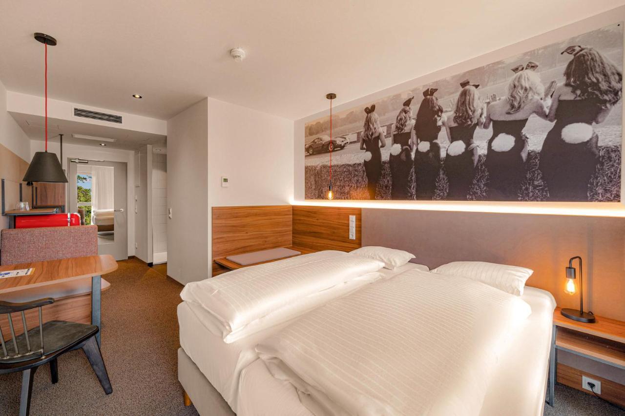 Zuendwerk - Motel Strasshof an der Nordbahn Екстер'єр фото