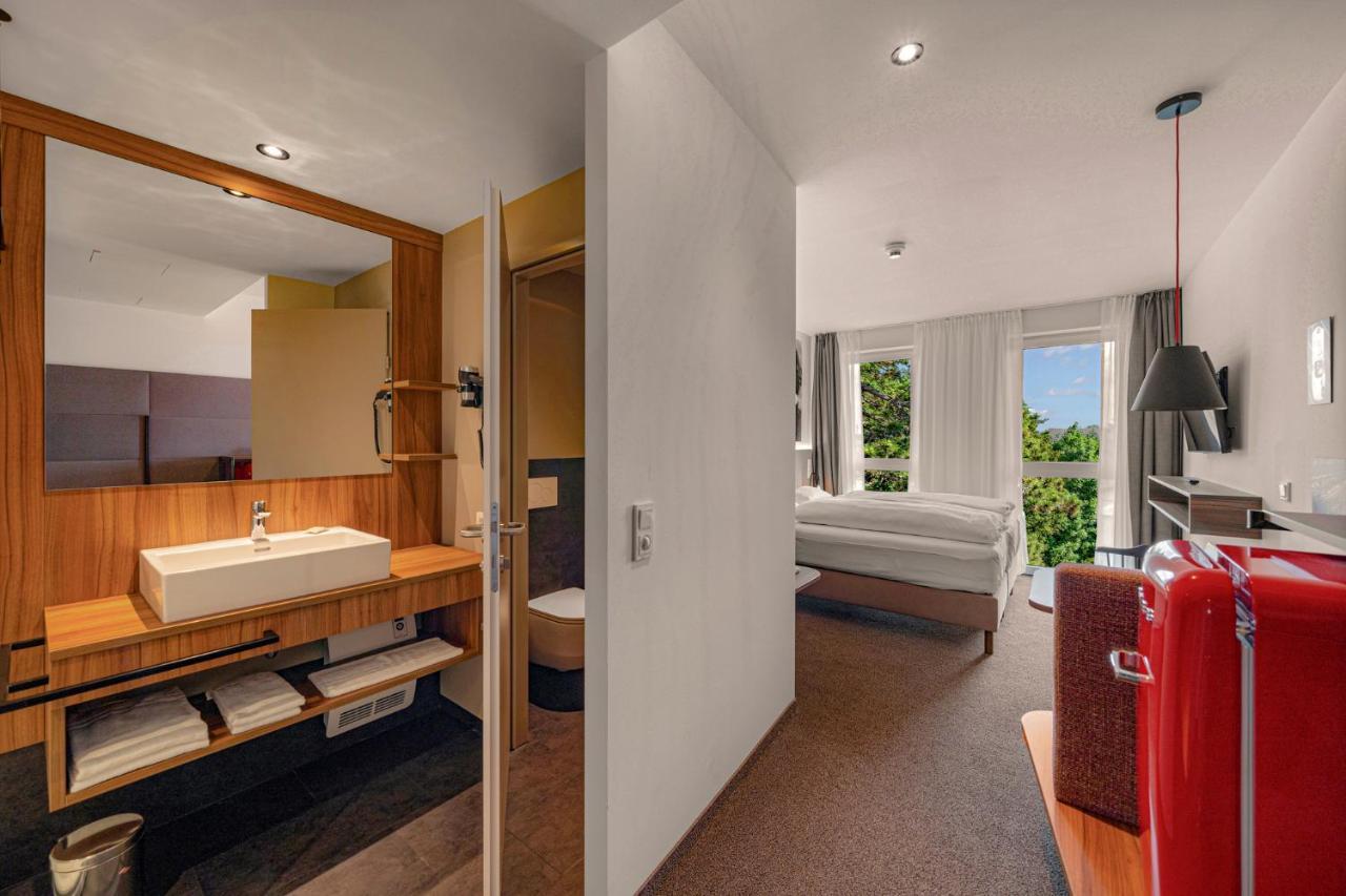 Zuendwerk - Motel Strasshof an der Nordbahn Екстер'єр фото